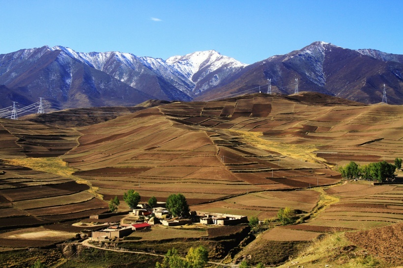 甘肃，神秘美丽的土地